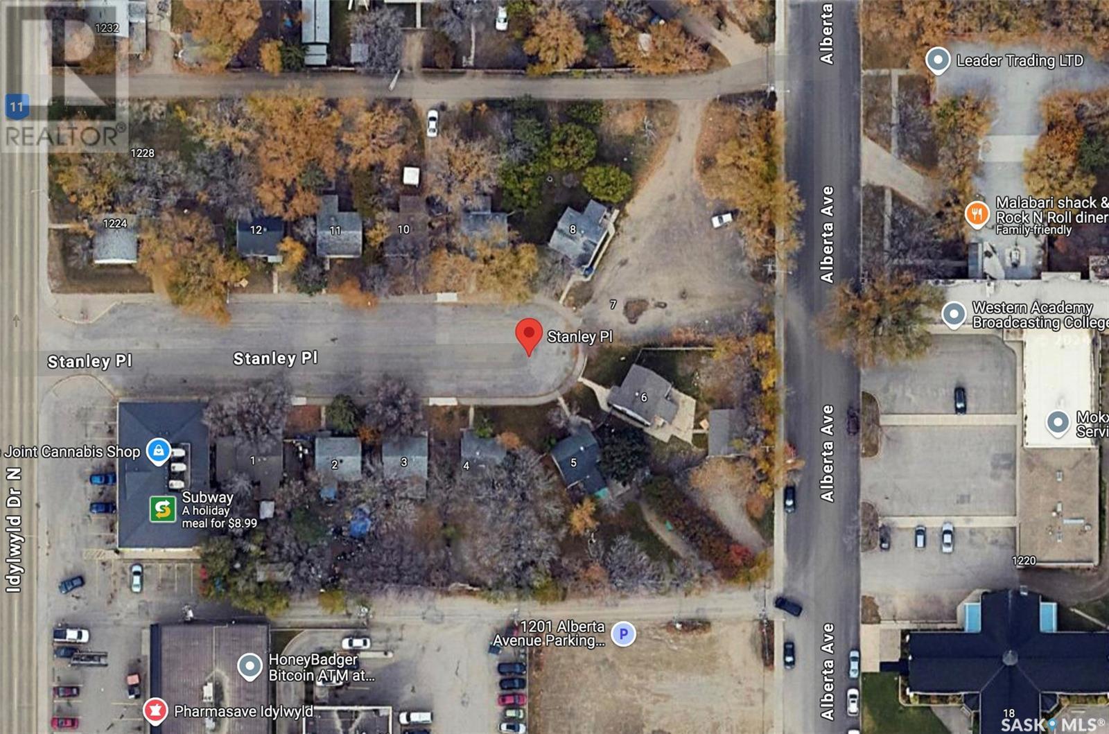 4 Stanley Pl, Saskatoon, SK S7L 1C3