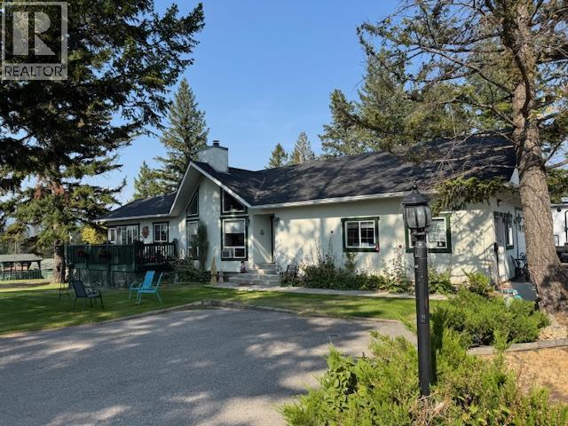 7369 Prospector Avenue Unit 109, Radium Hot Springs, BC V0A 1M0