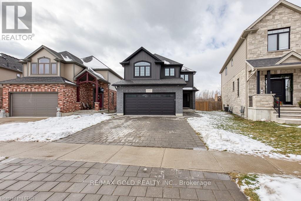 1387 Howlett Cir, London, ON N5X 3Z8