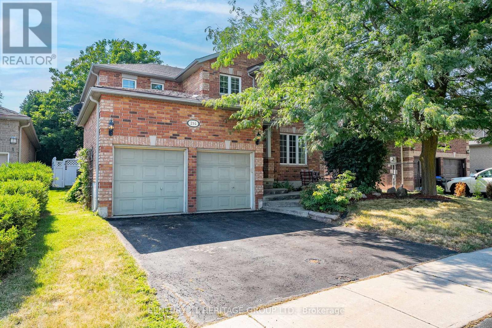 214 Melbourne Dr, Bradford West Gwillimbury, ON L3Z 2Y8