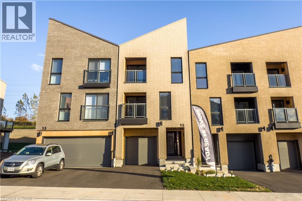15 Urbane Blvd, Kitchener, ON N2E 0H8