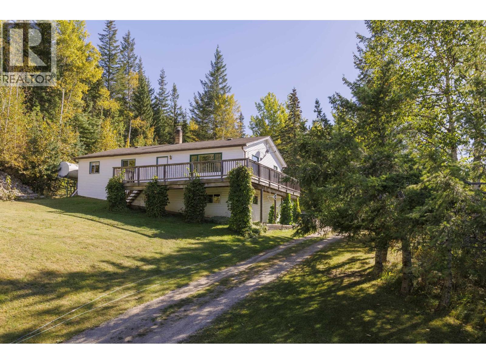 4706 Mountain View Rd, McBride, BC V0J 2E0