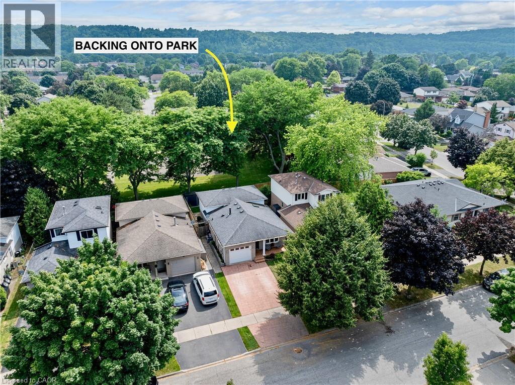 57 Sandra Cres, Grimsby, ON L3M 4Y5