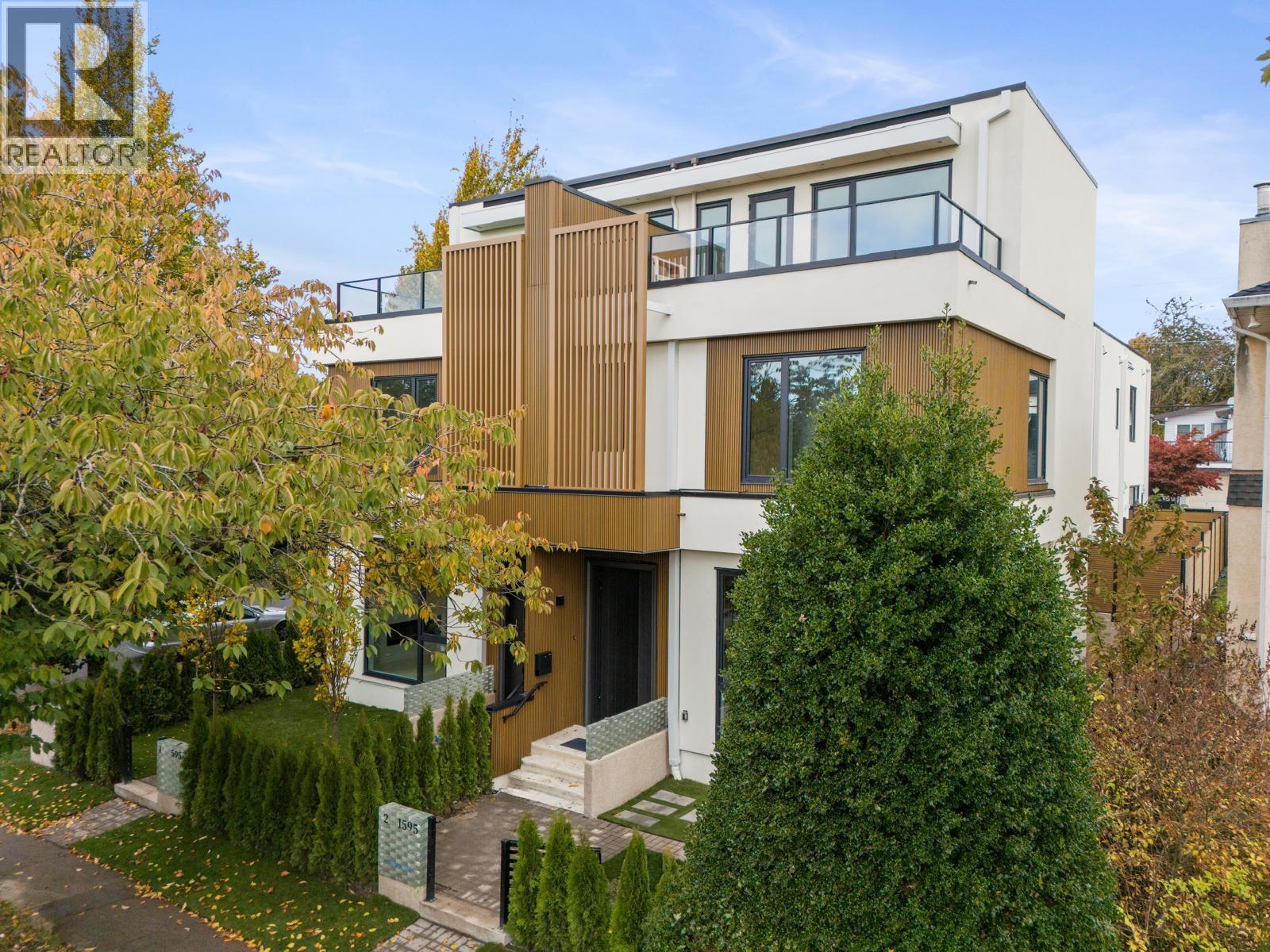 1595 W 66th Avenue Unit 2, Vancouver, BC V6P 2R8