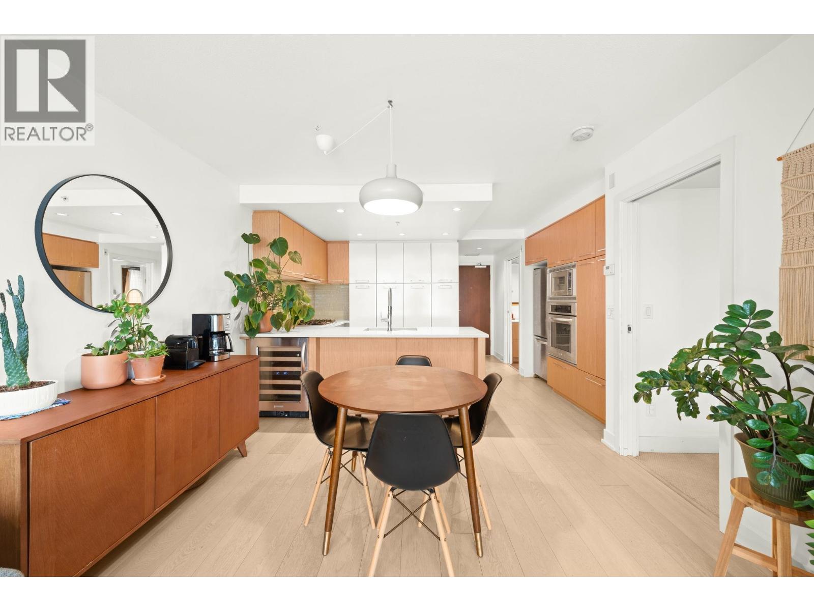 2008 Pine Street Unit 425, Vancouver, BC V6J 0B8