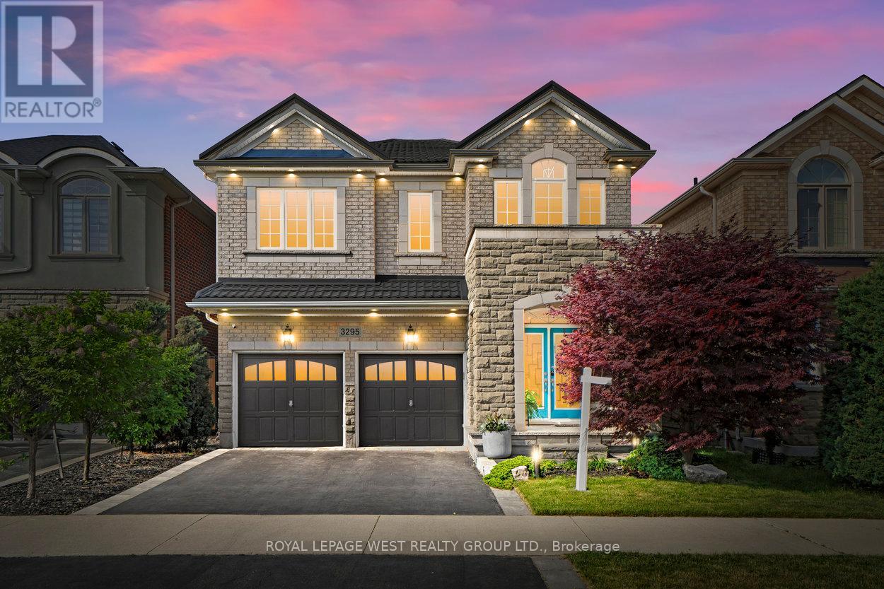 3295 Hopkins Dr, Burlington, ON L7M 0M8