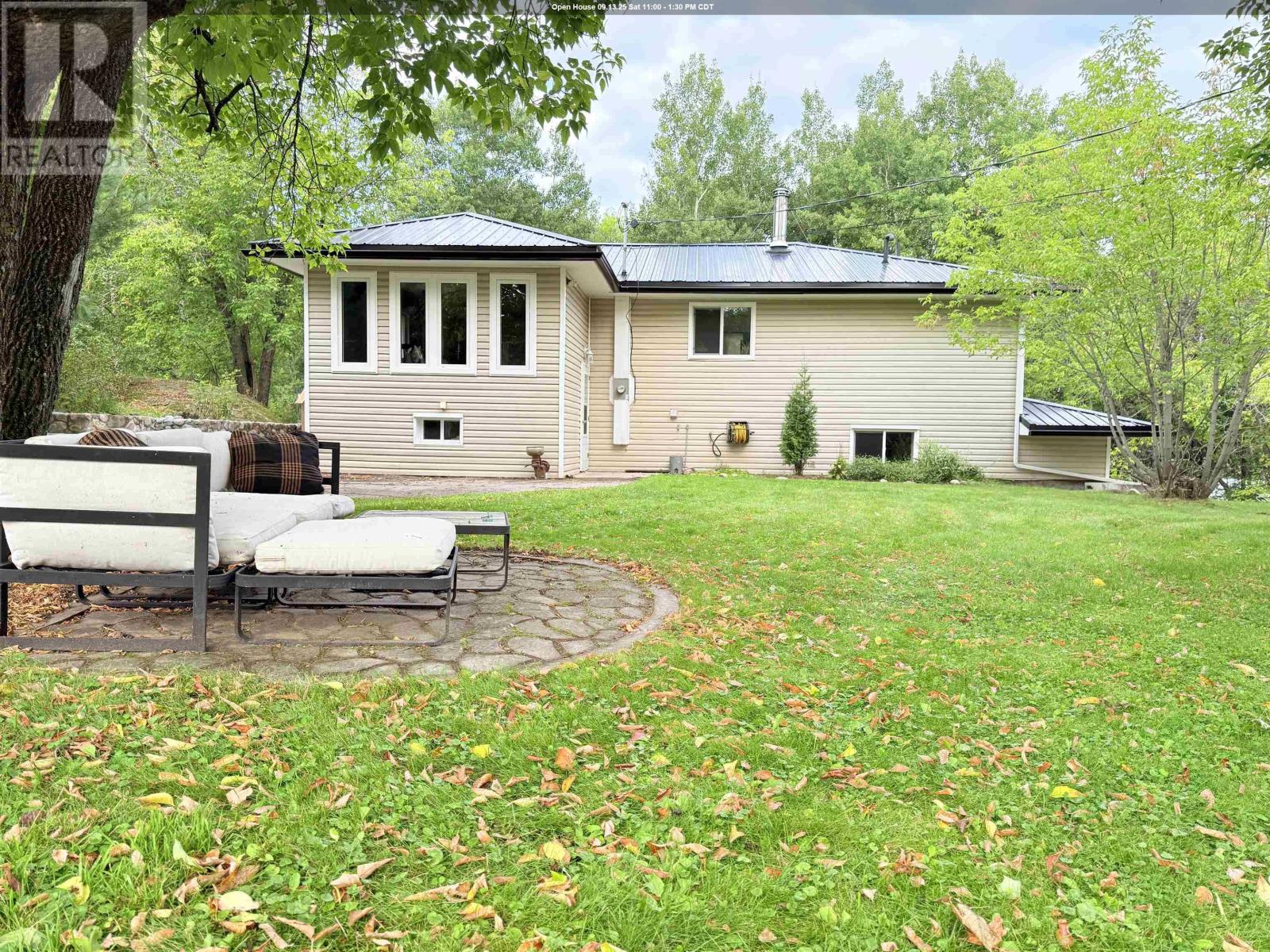 50 Drayton Rd, Sioux Lookout, ON P8T 0A7