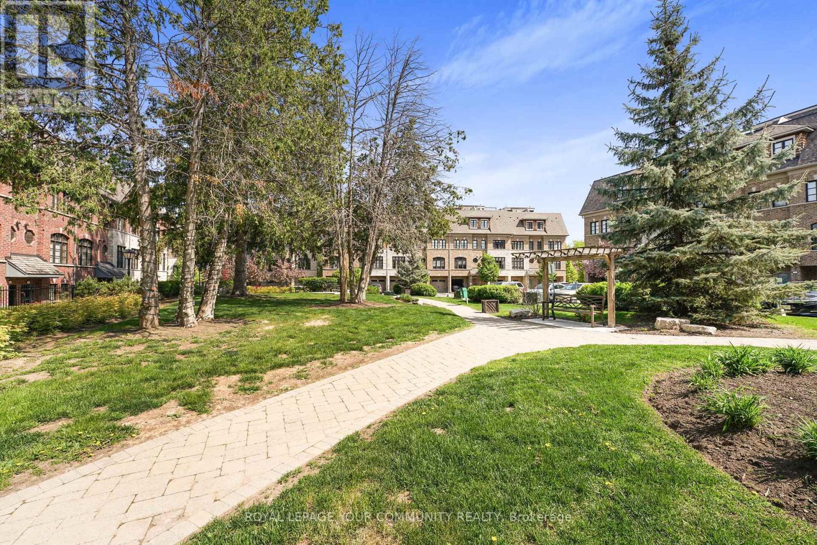 16 Agar Ln, Vaughan, ON L4L 2A7