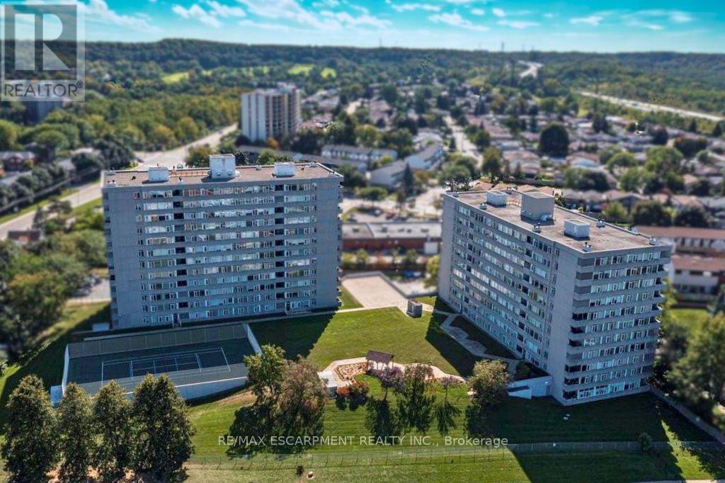 402 40 Harrisford St, Hamilton, ON L8K 6N1