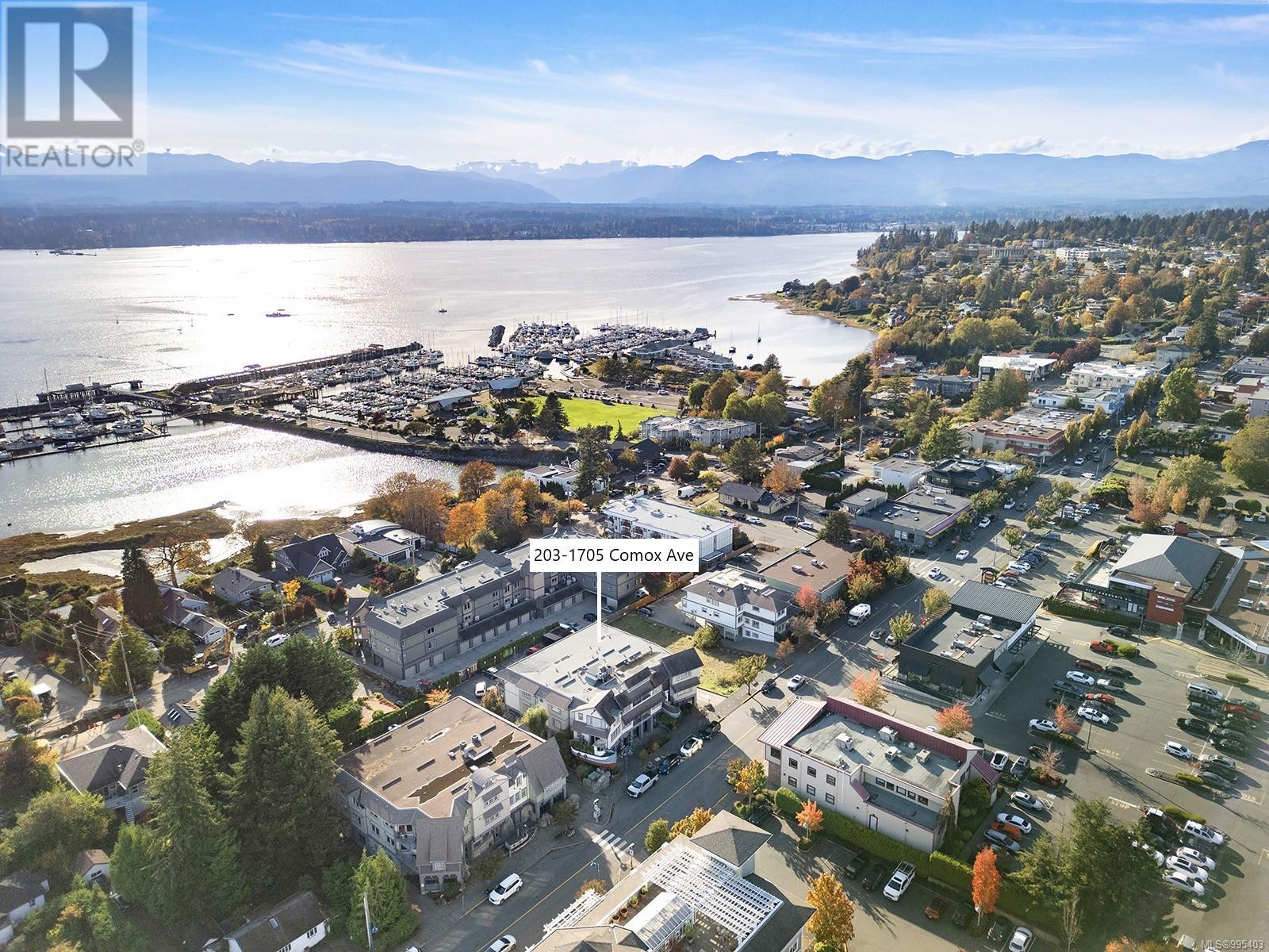 1705 Comox Ave Unit 203 Ave, Comox, BC V9M 3M1