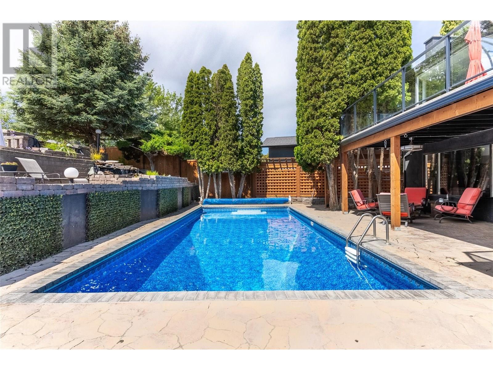 1765 Clifford Ave, Kamloops, BC V2B 4G7