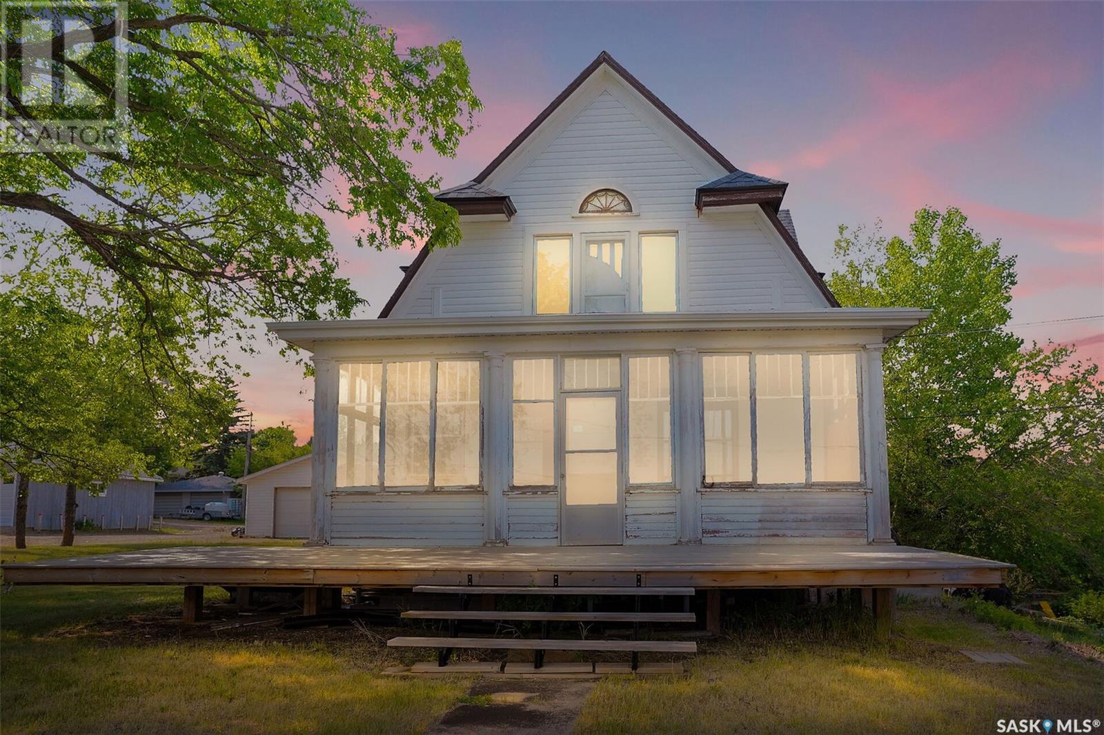 45 Kelly Ave, Lumsden, SK S0G 3C0