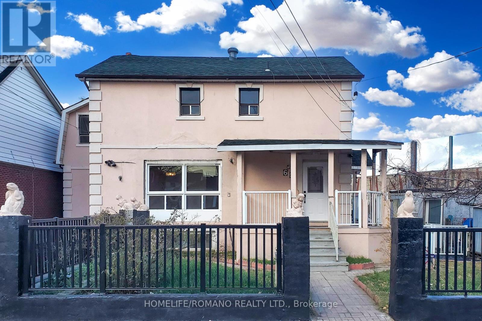 66 Mahoney Ave, Toronto, ON M6M 2H4