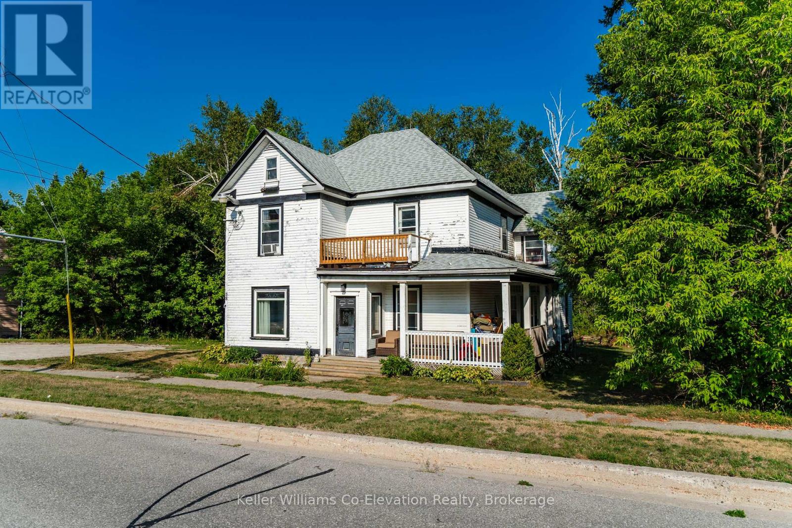 38 Richard St, Tay, ON L0K 2A0