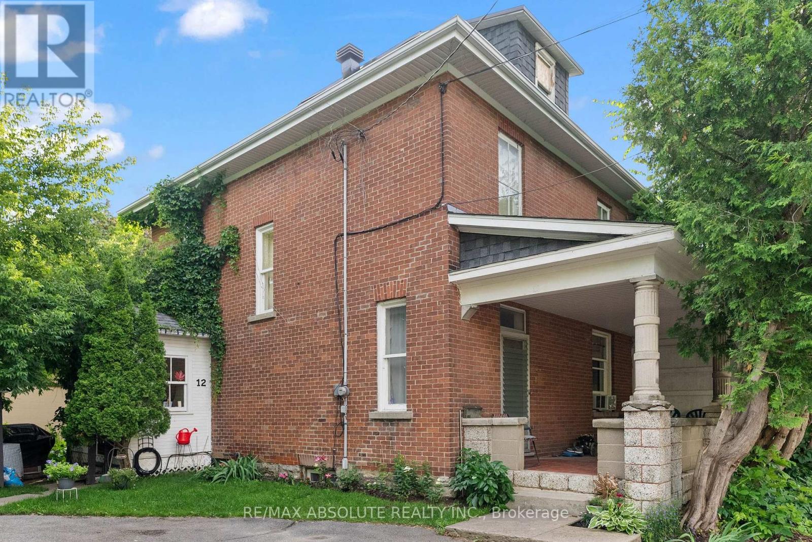 12 Rock Ln E, Arnprior, ON K7S 2C2