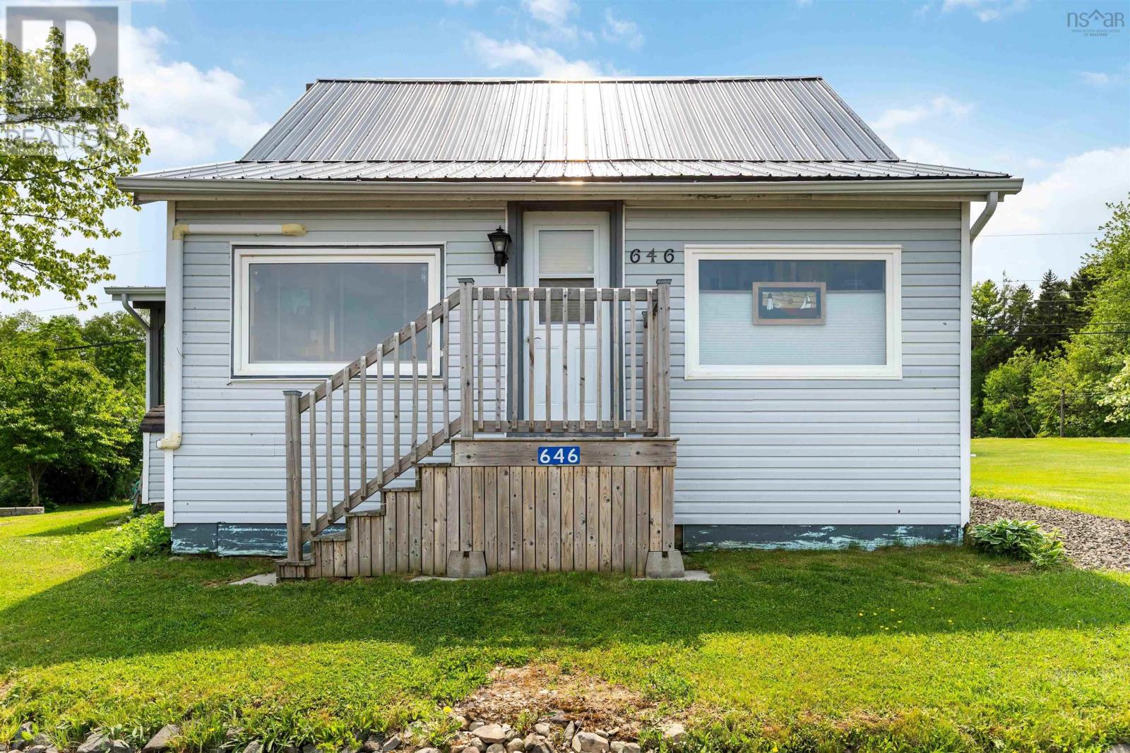 646 French Rd, Plympton Station, NS B0W 2R0
