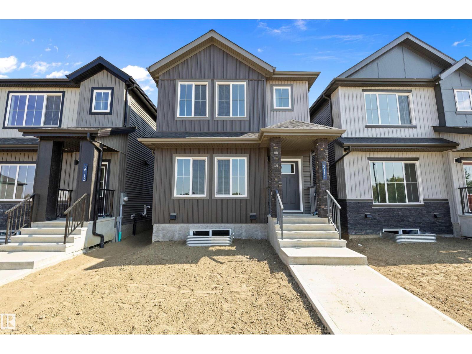 2111 Crossbill Ln NW, Edmonton, AB T5S 0R3