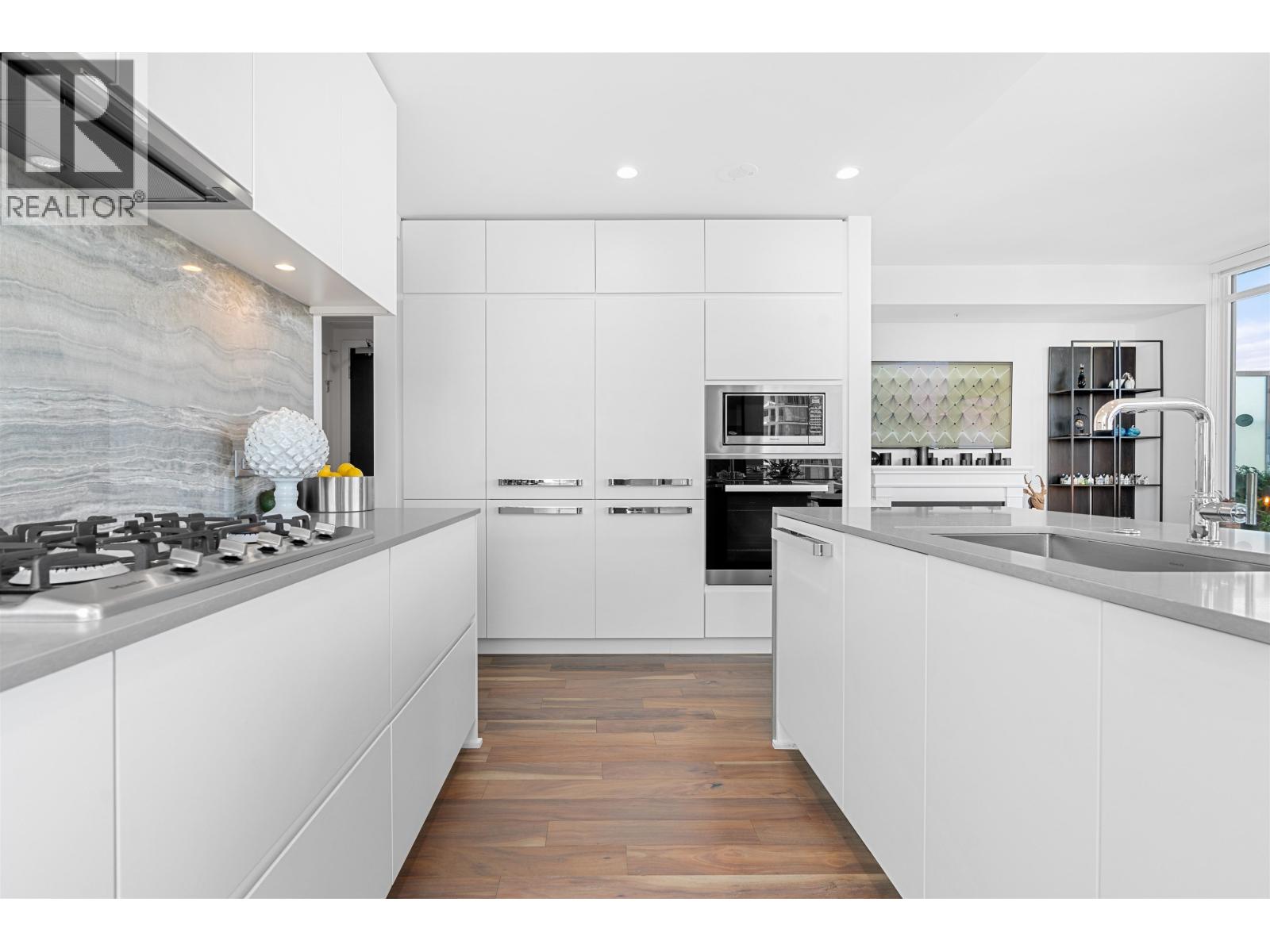 450 Westview Street Unit 2402, Coquitlam, BC V3K 6C3