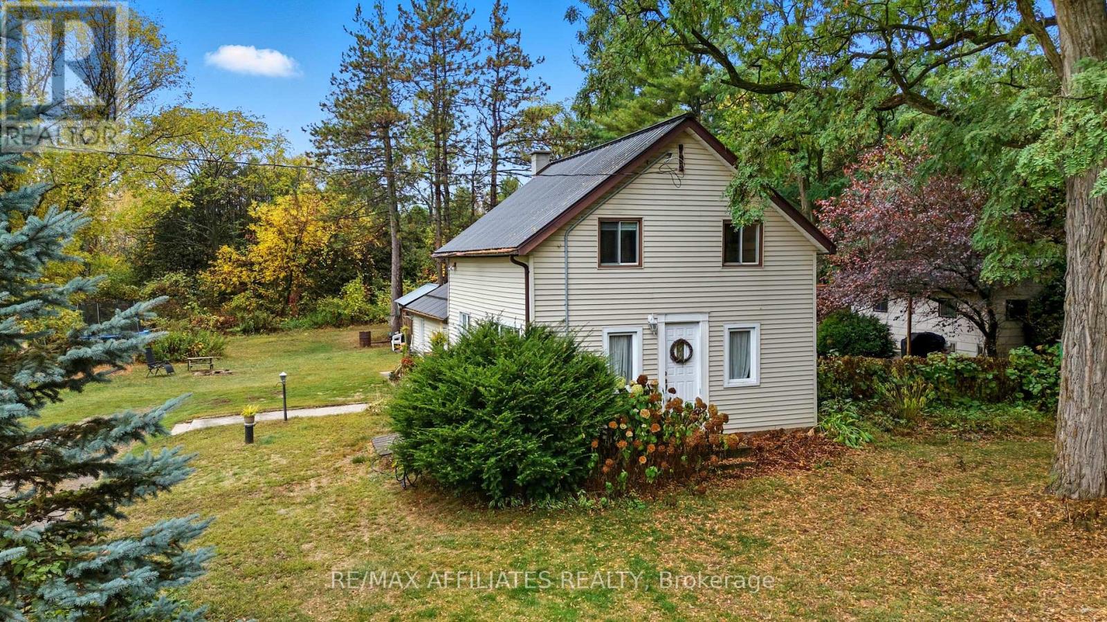 6550 Charleville Rd, Augusta, ON K0E 1T0