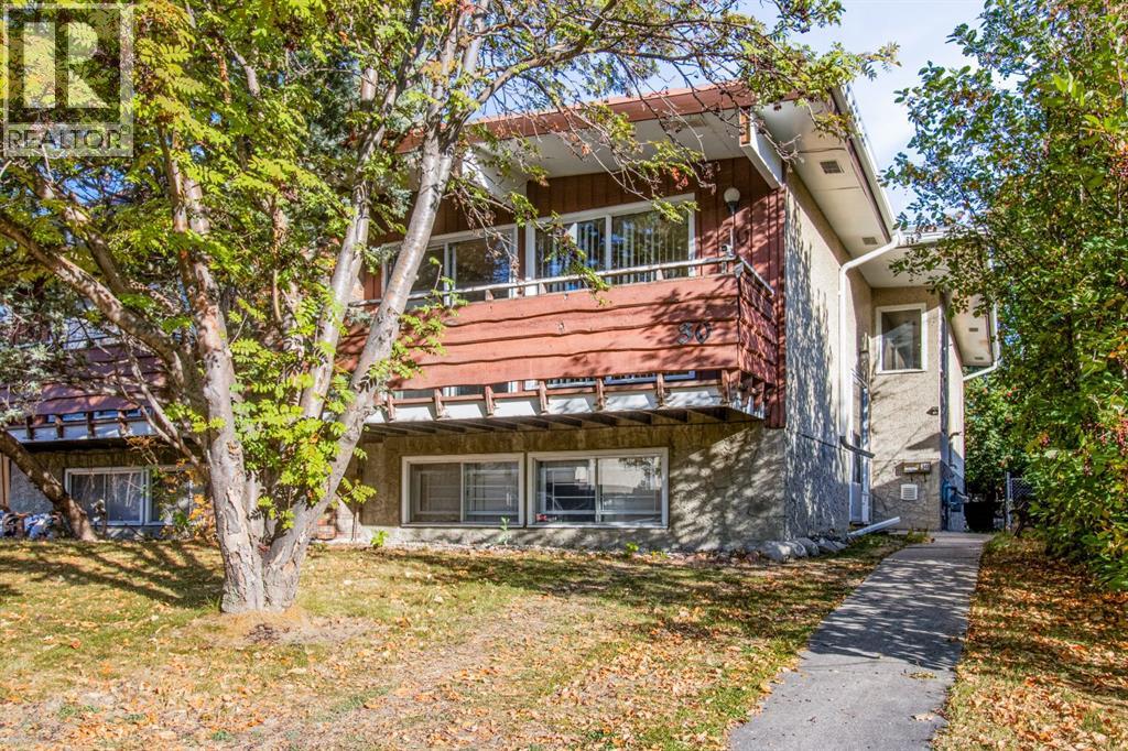 30 32 Dalton Bay NW, Calgary, AB T3A 1H8