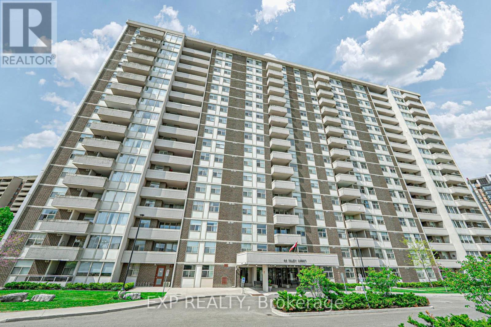 44 Falby Ct #402 Ct, Ajax, ON L1S 3L1