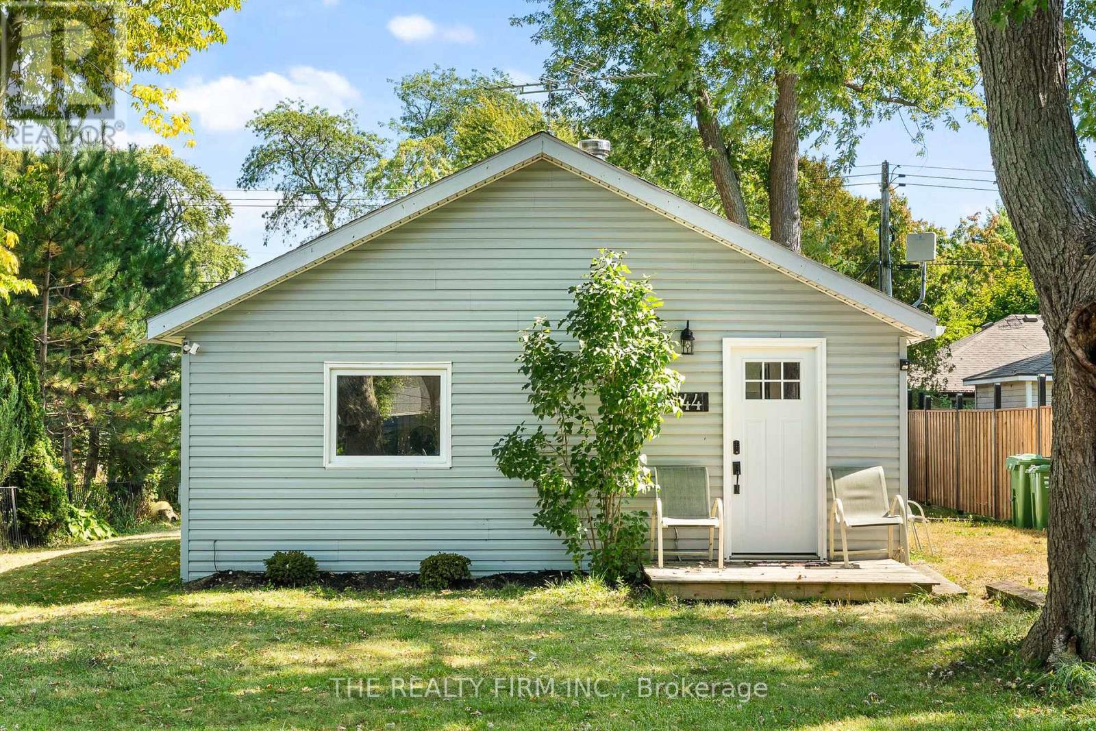 144 Lincoln Ct, Essex, ON N0R 1G0