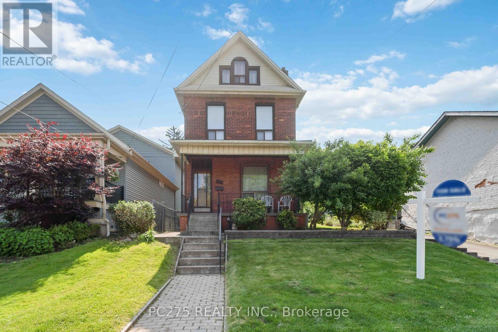 538 Hughson St N, Hamilton, ON L8L 4N9