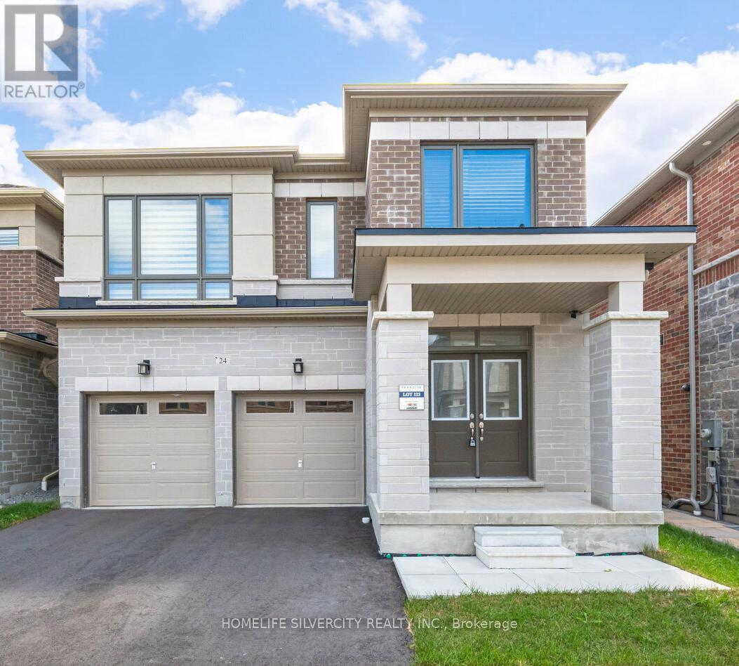 24 Dumaine St, Whitby, ON L1P 0G8