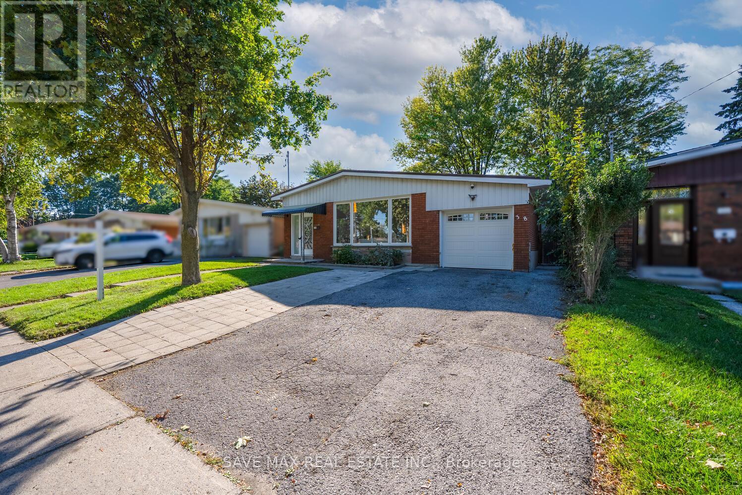 348 Bellamy Rd N, Toronto, ON M1H 1E8
