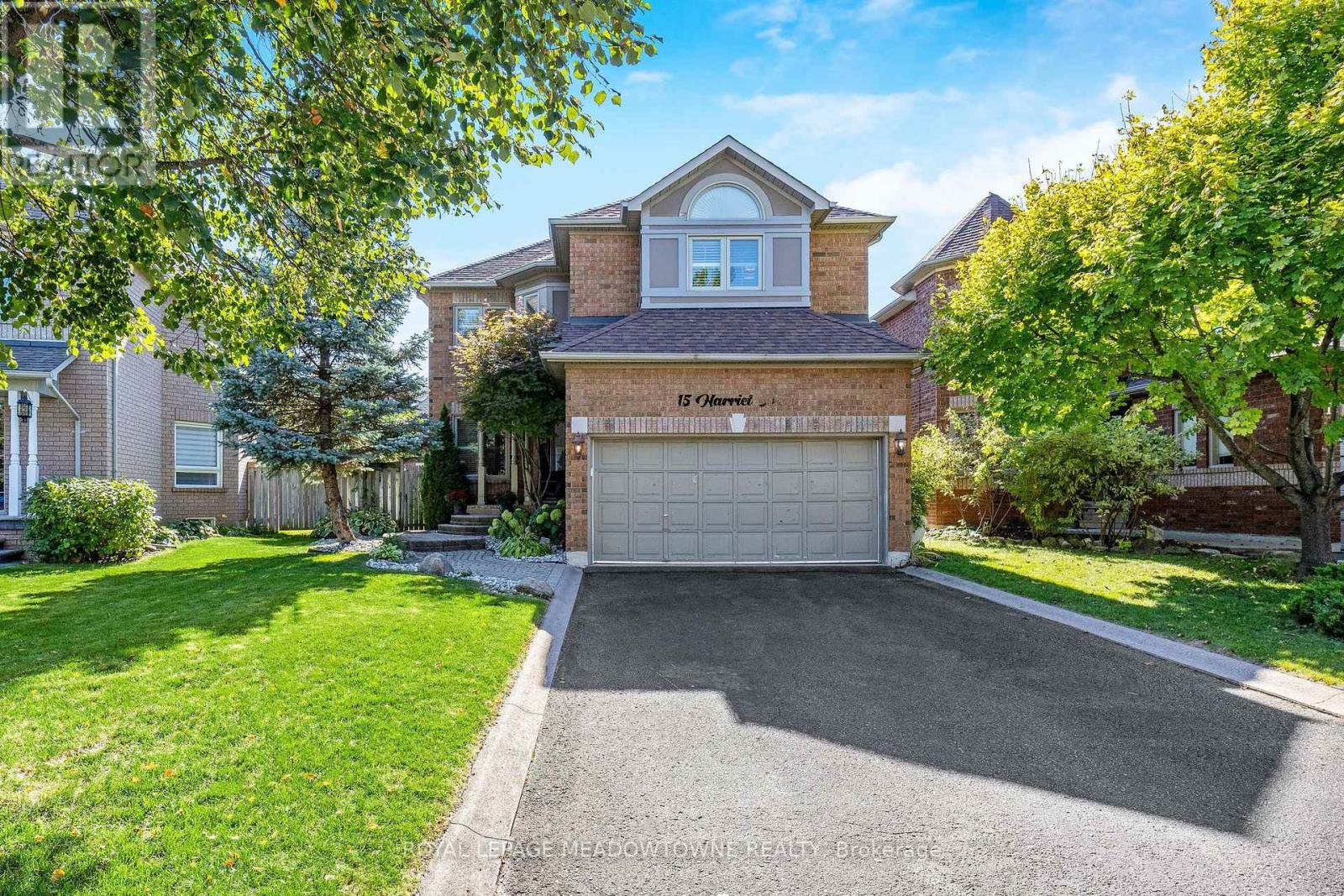 15 Harriet St, Halton Hills, ON L7G 5W4