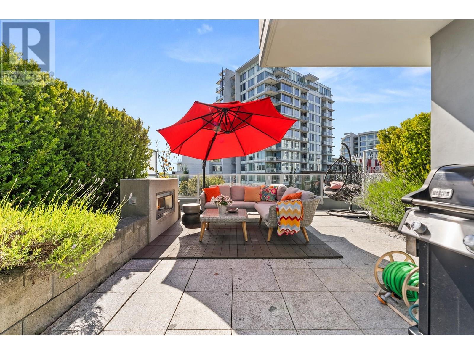 7468 Lansdowne Road, Richmond, BC V7C 0B7