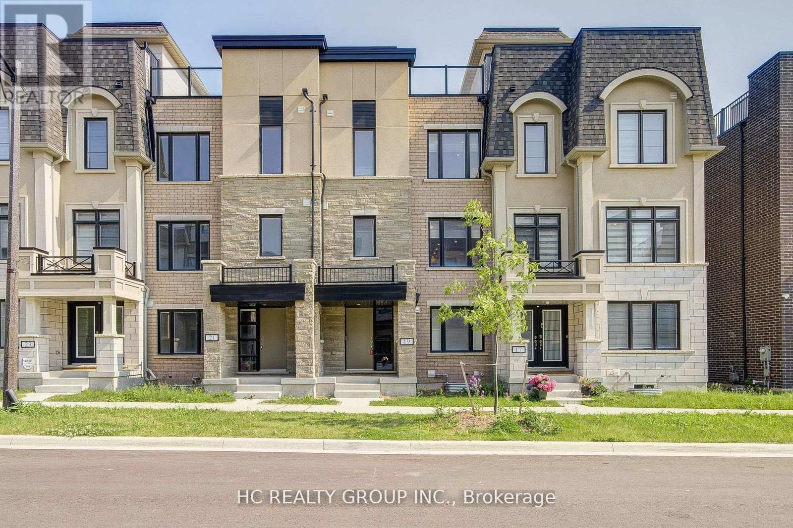 19 Guardhouse Cres, Markham Angus Glen, ON L6C 3J7
