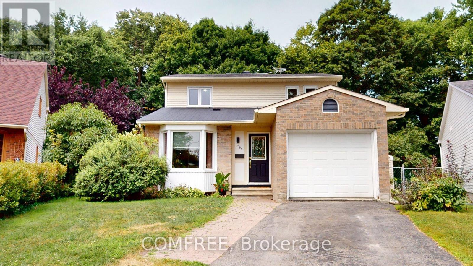 791 Gadwell Ct, Ottawa, ON K1E 2L1
