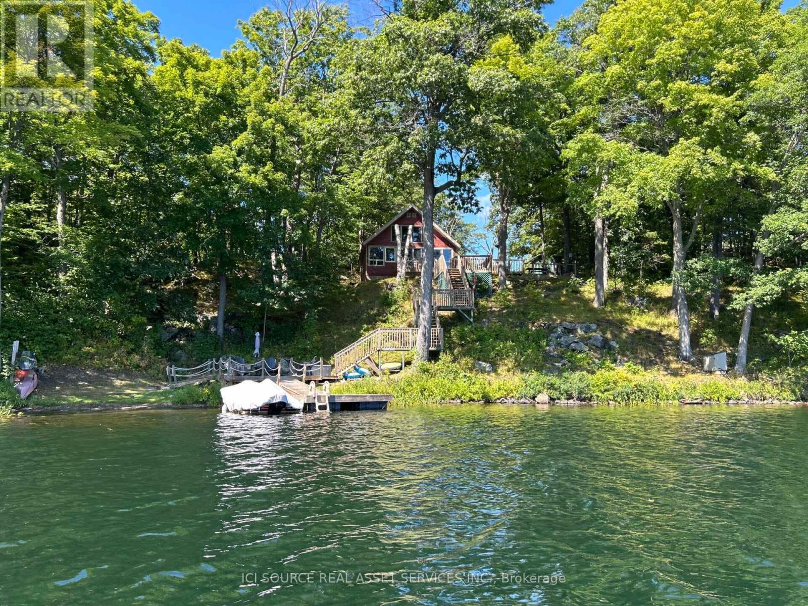 118 Pero Ln, South Frontenac, ON K0H 1W0