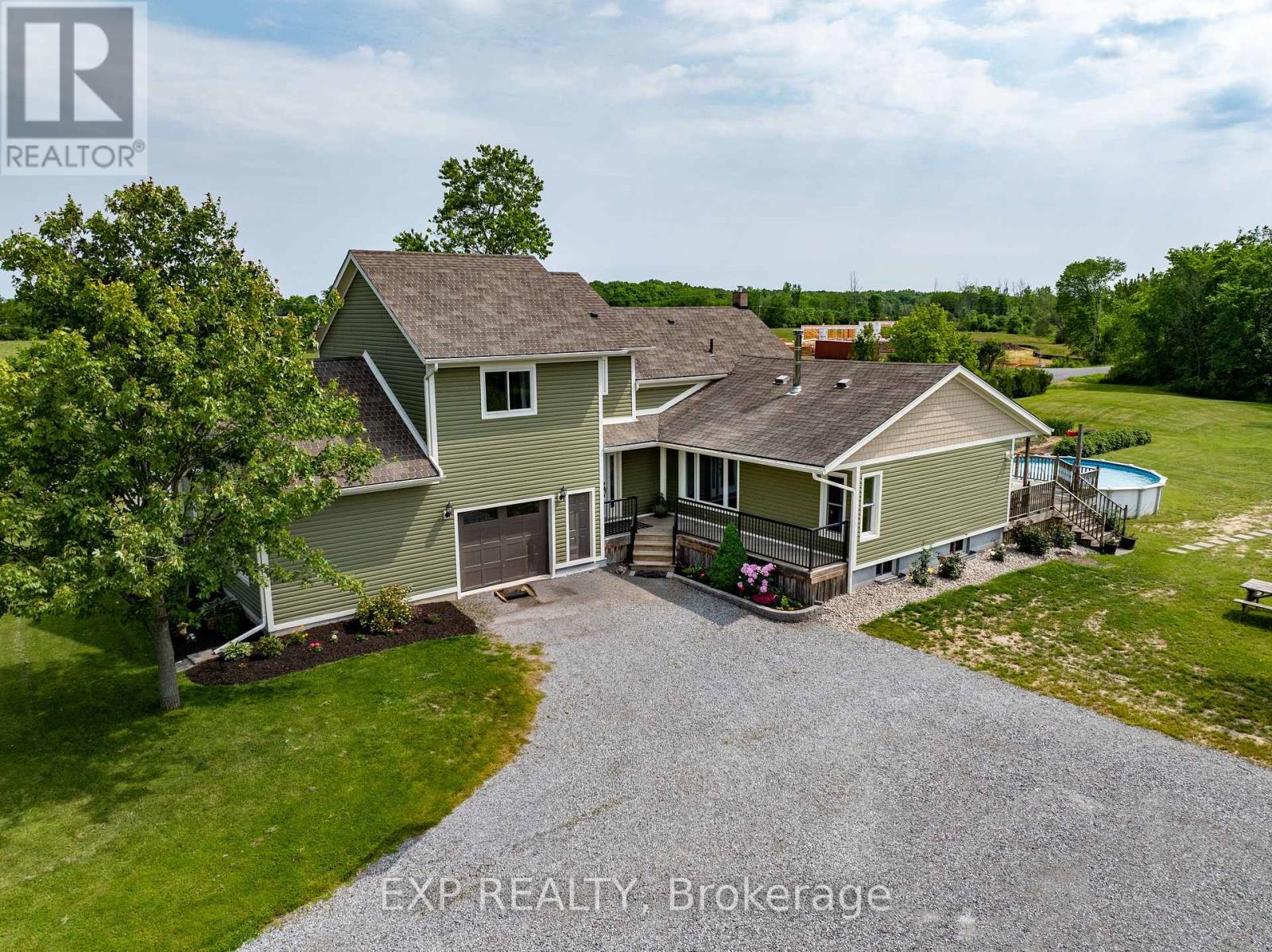 2446 Burger Rd, Fort Erie, ON L0S 1S0