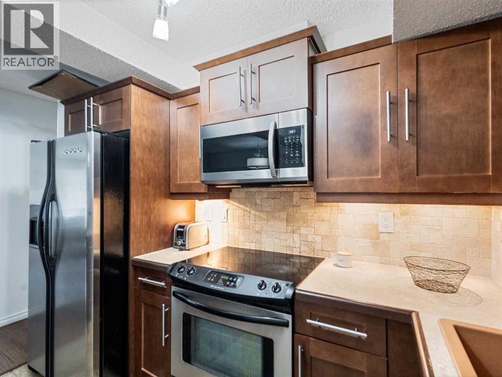 1107 15 Avenue Sw Unit 101, Calgary, AB T2M 0S8