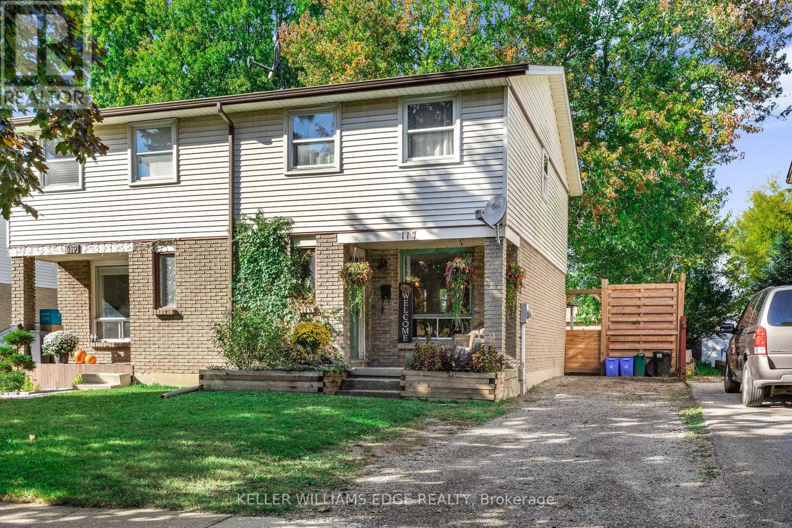 117 Graystone Cres, Welland, ON L3C 6G6