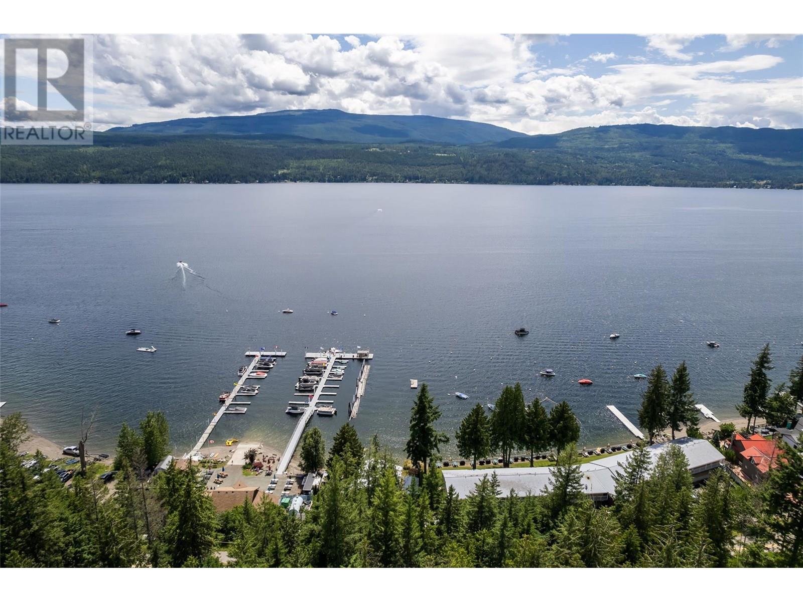 7742 Golf Course Rd, Columbia-Shuswap F, BC V0E 1M8