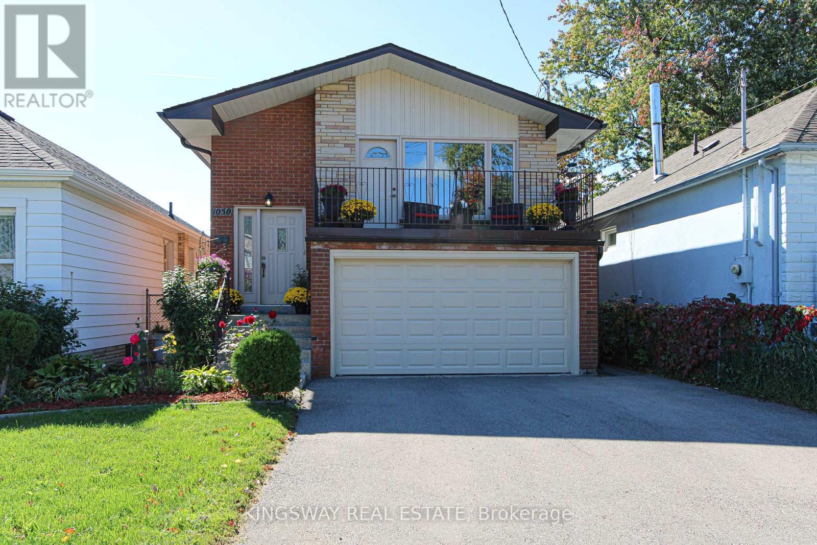 1050 Alexandra Ave, Mississauga, ON L5E 1Z8