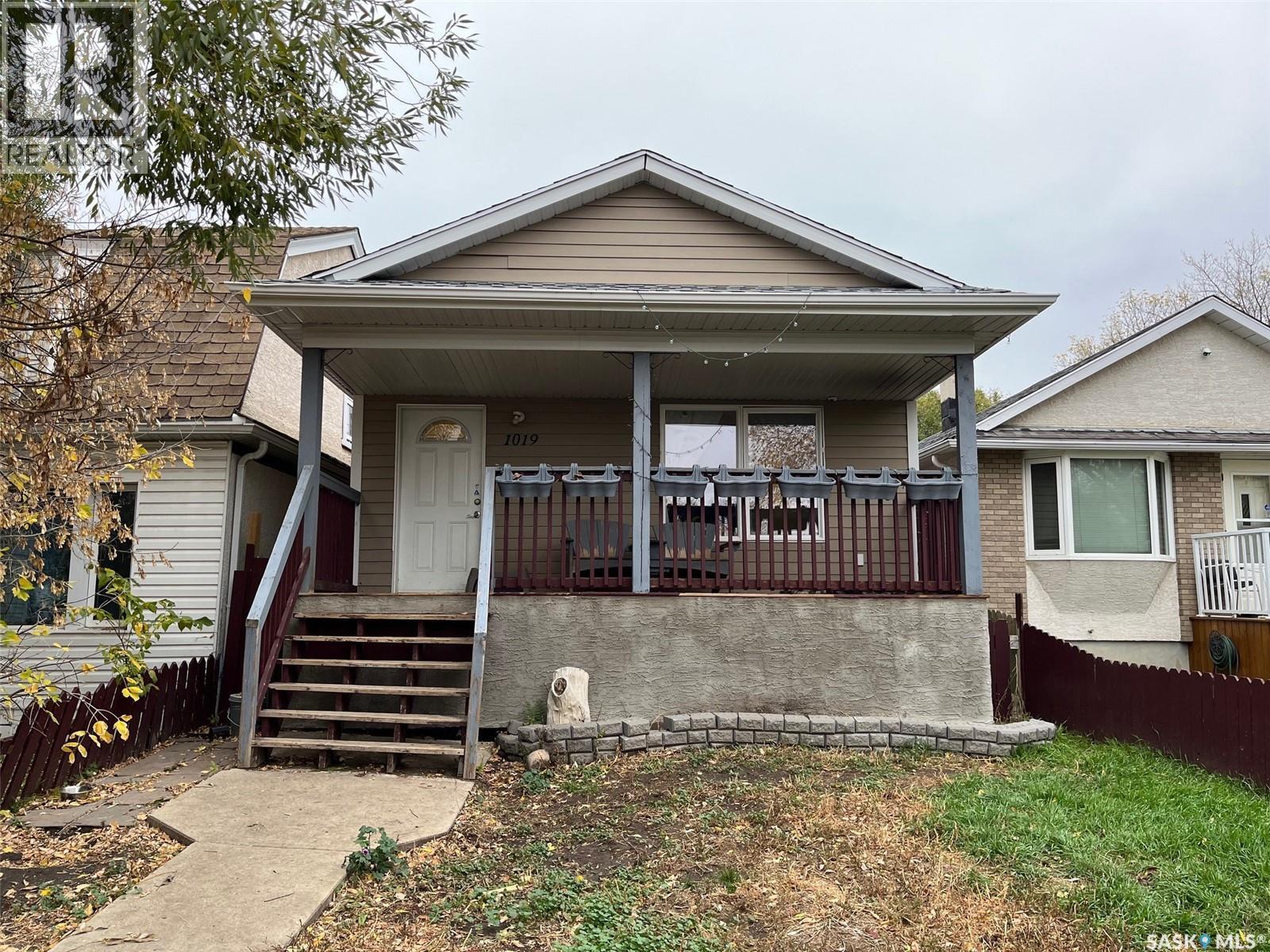 1019 Rae St, Regina, SK S4T 2B7