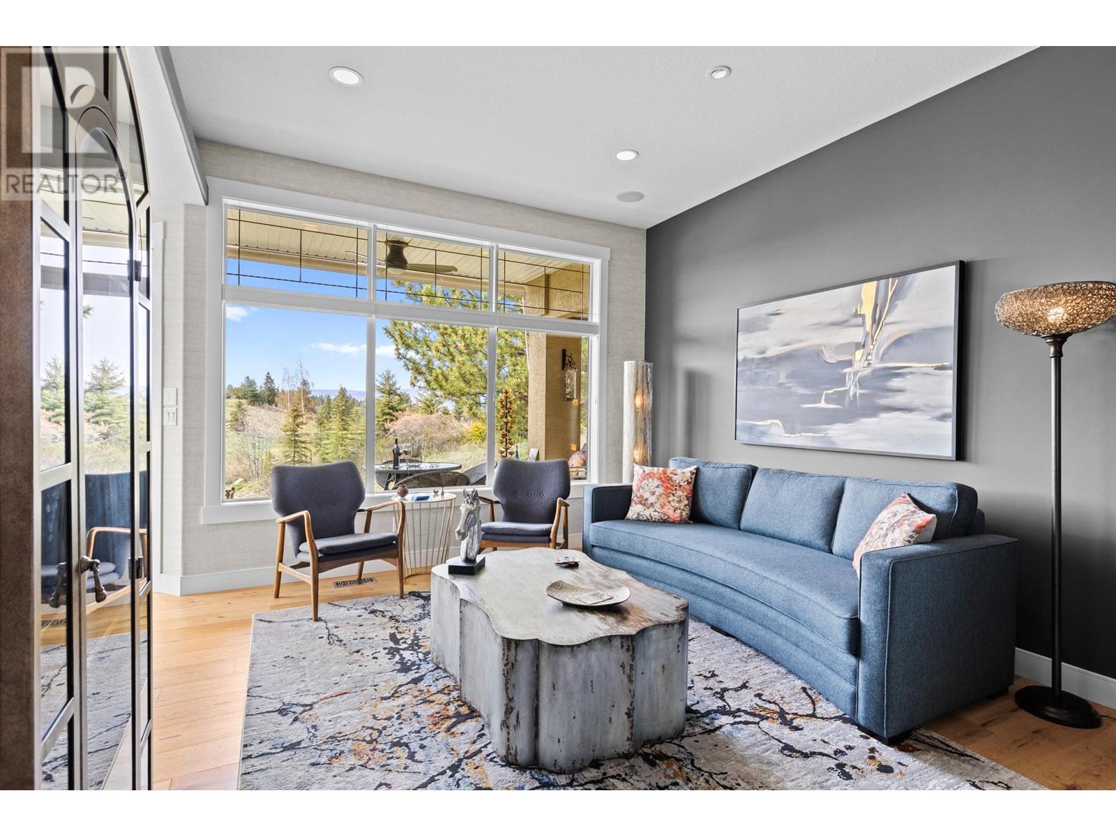 3888 Gallaghers Pinnacle Way Unit 17, Kelowna, BC V1W 3Z8