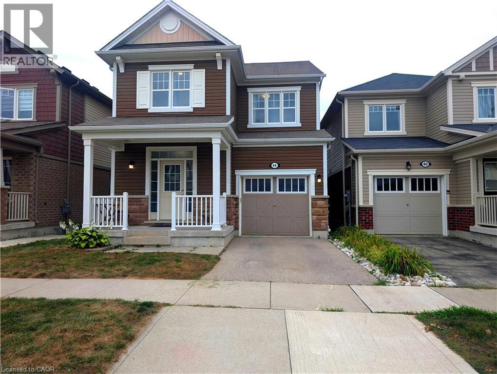44 Postmaster Dr, Kitchener, ON N2R 0J2