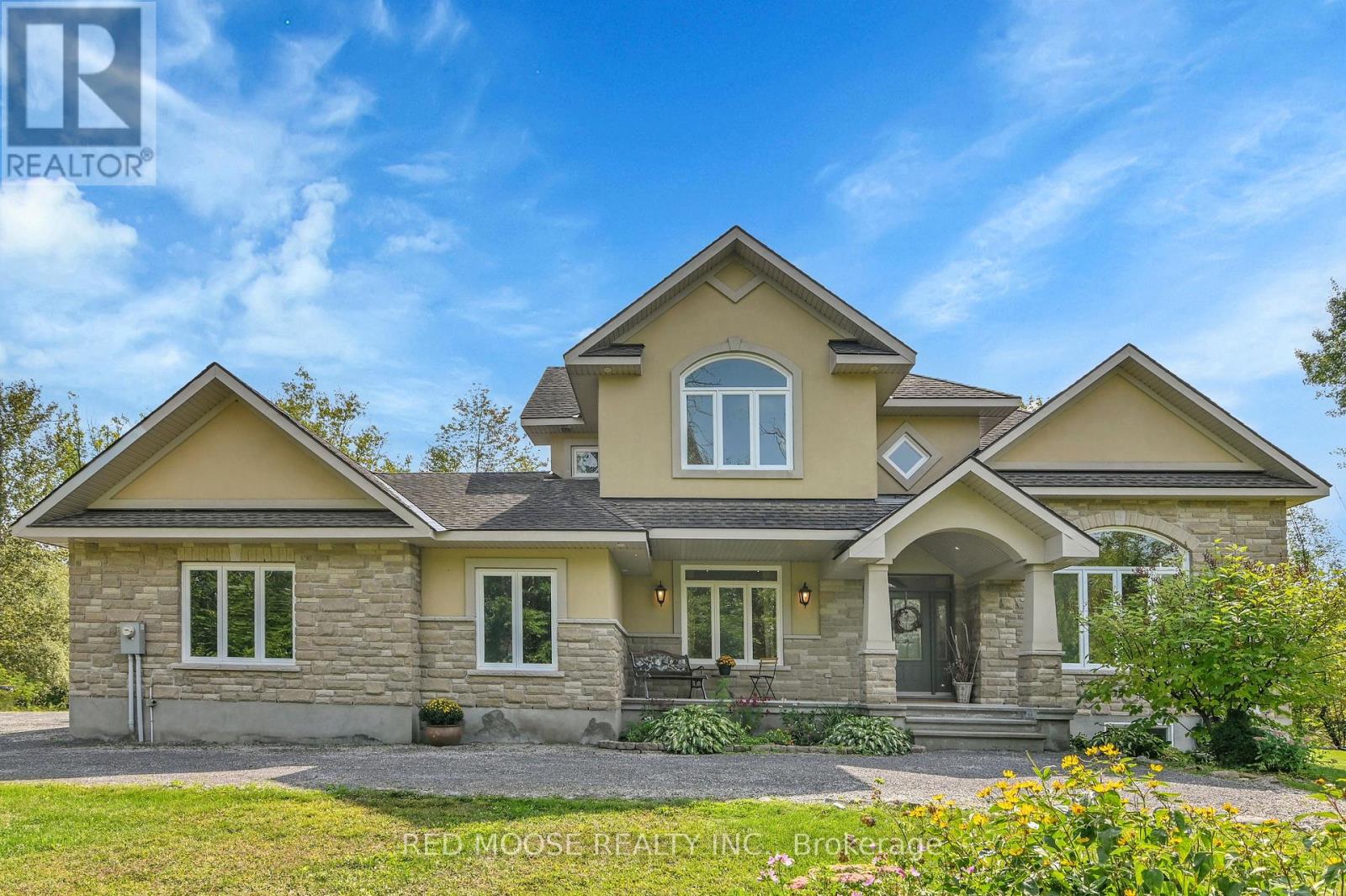 1700 Reindeer Way, Ottawa, ON K4P 0A2