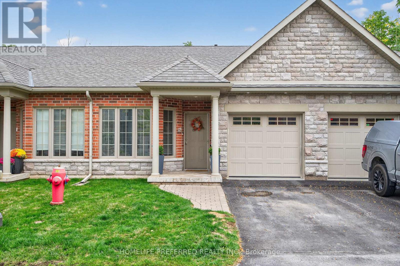 13 Wingett Way, Selwyn, ON K0L 2H0