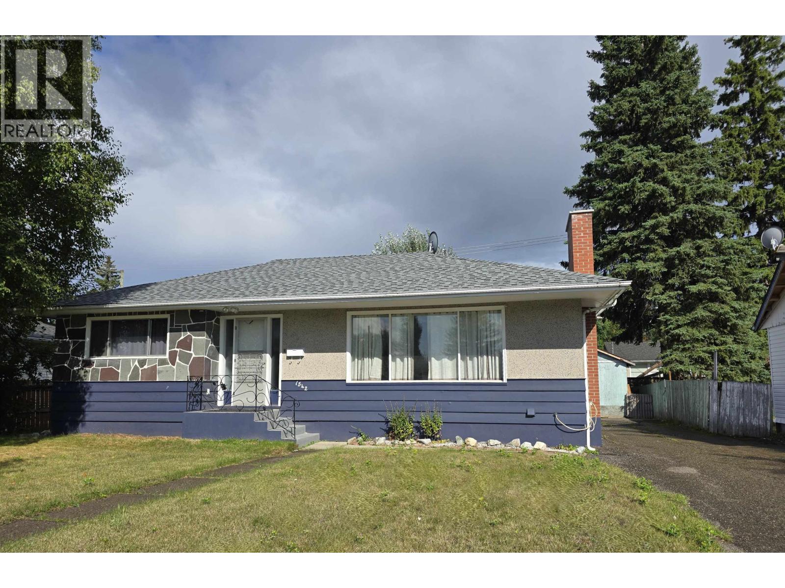 1542 Carney St, Prince George, BC V2M 2L5