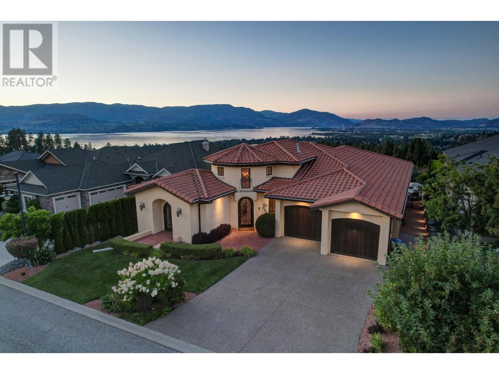 660 Almandine Ct, Kelowna, BC V1W 4Z5