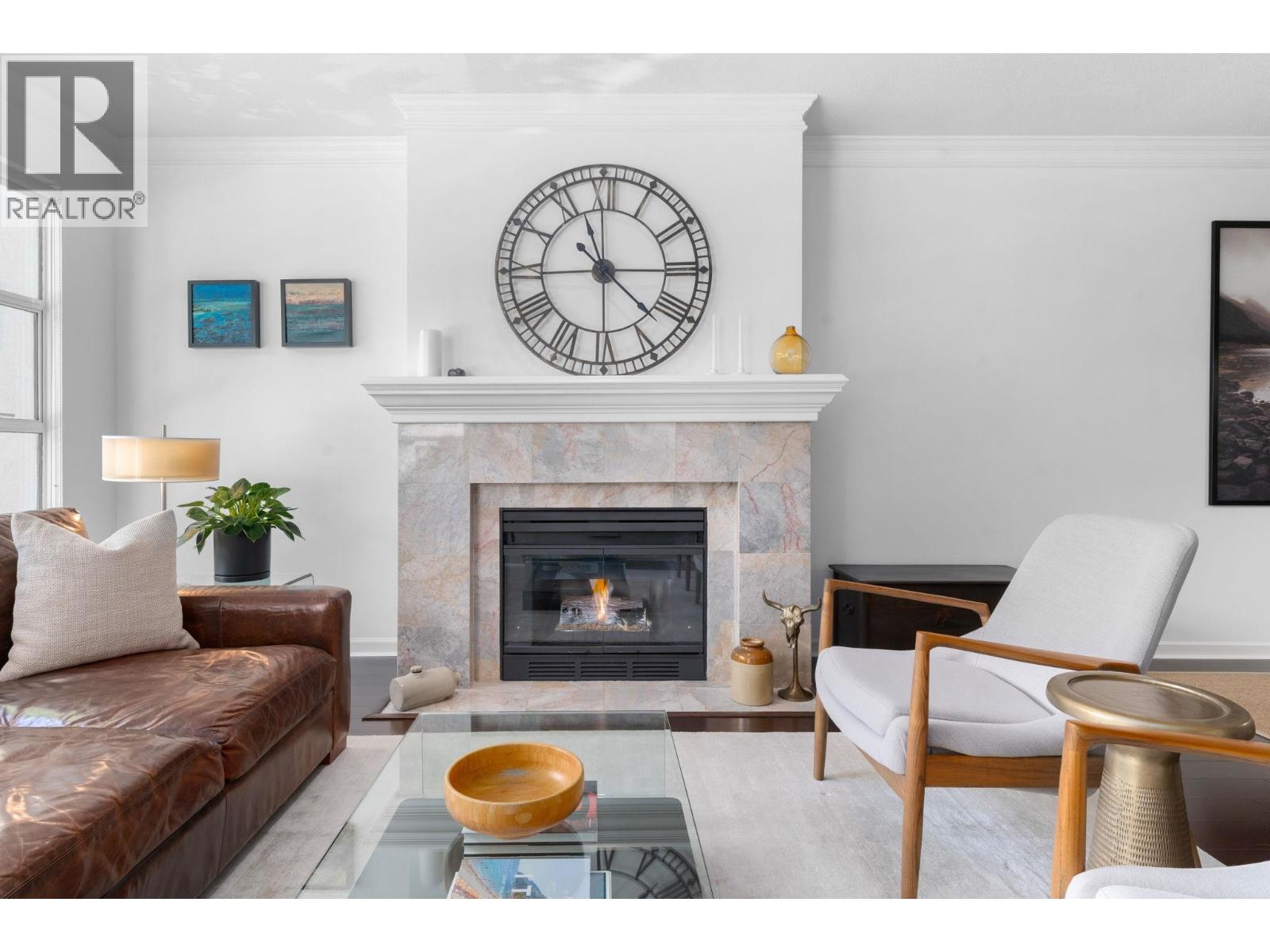 3151 Woodbine Drive Unit 204, North Vancouver, BC V7R 2S4