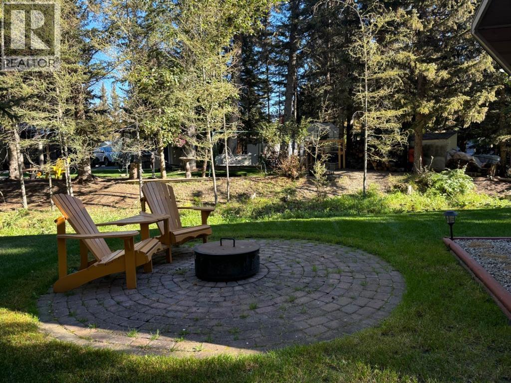 200 4th Ave Sw Unit 18, Sundre, AB T0M 1X0