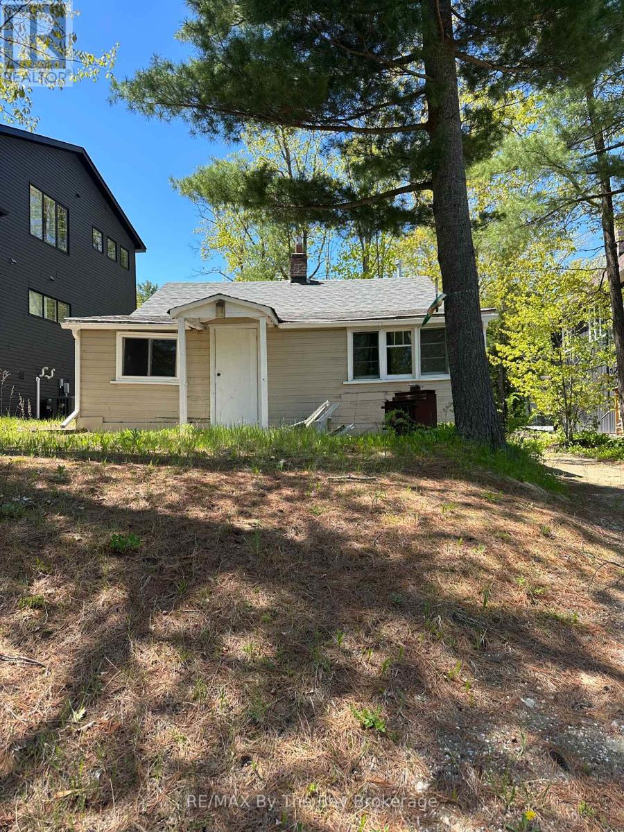 159 Sunnidale Rd, Wasaga Beach, ON L9Z 2S9