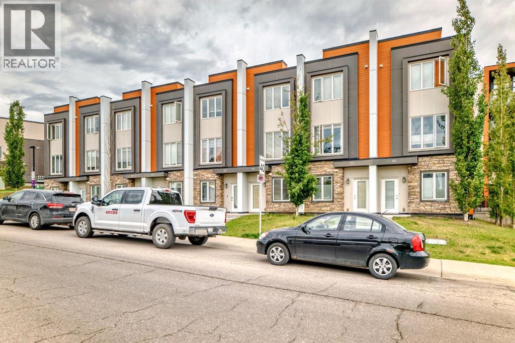 233 Kincora Glen Rd NW, Calgary, AB T3R 1S1